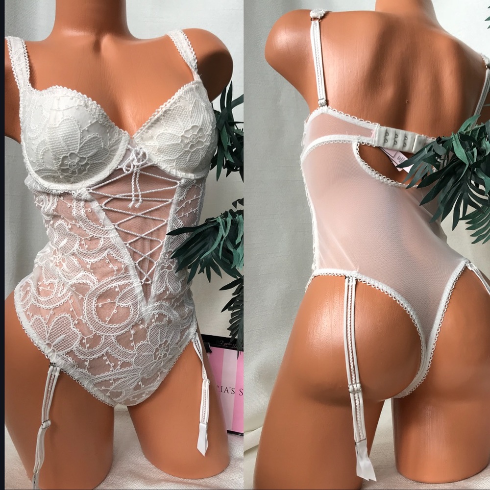 VIctoria’s Secret  34B BRIDAL EMBROIDERED GARTER TEDDY